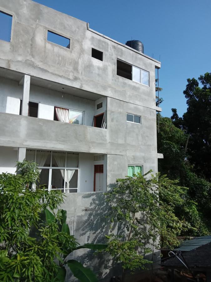 Mallika Resort Mirissa Exterior photo